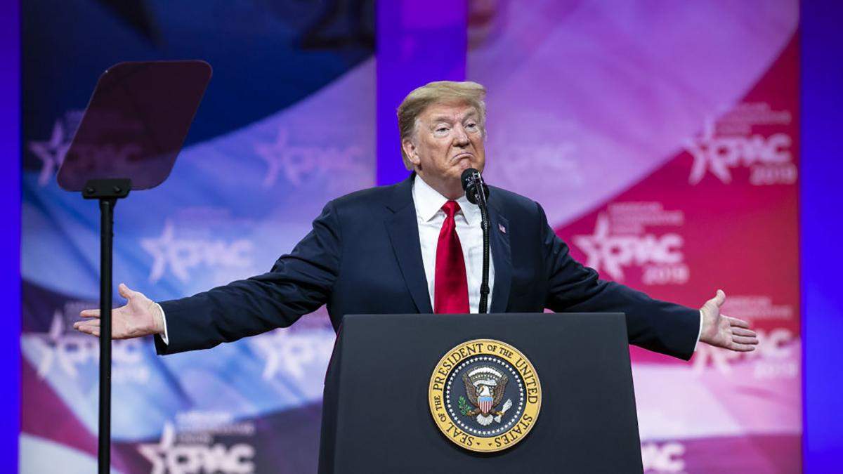 Трамп хочет "сделать Америку великой снова" Трамп хочет "сделать Америку великой снова"